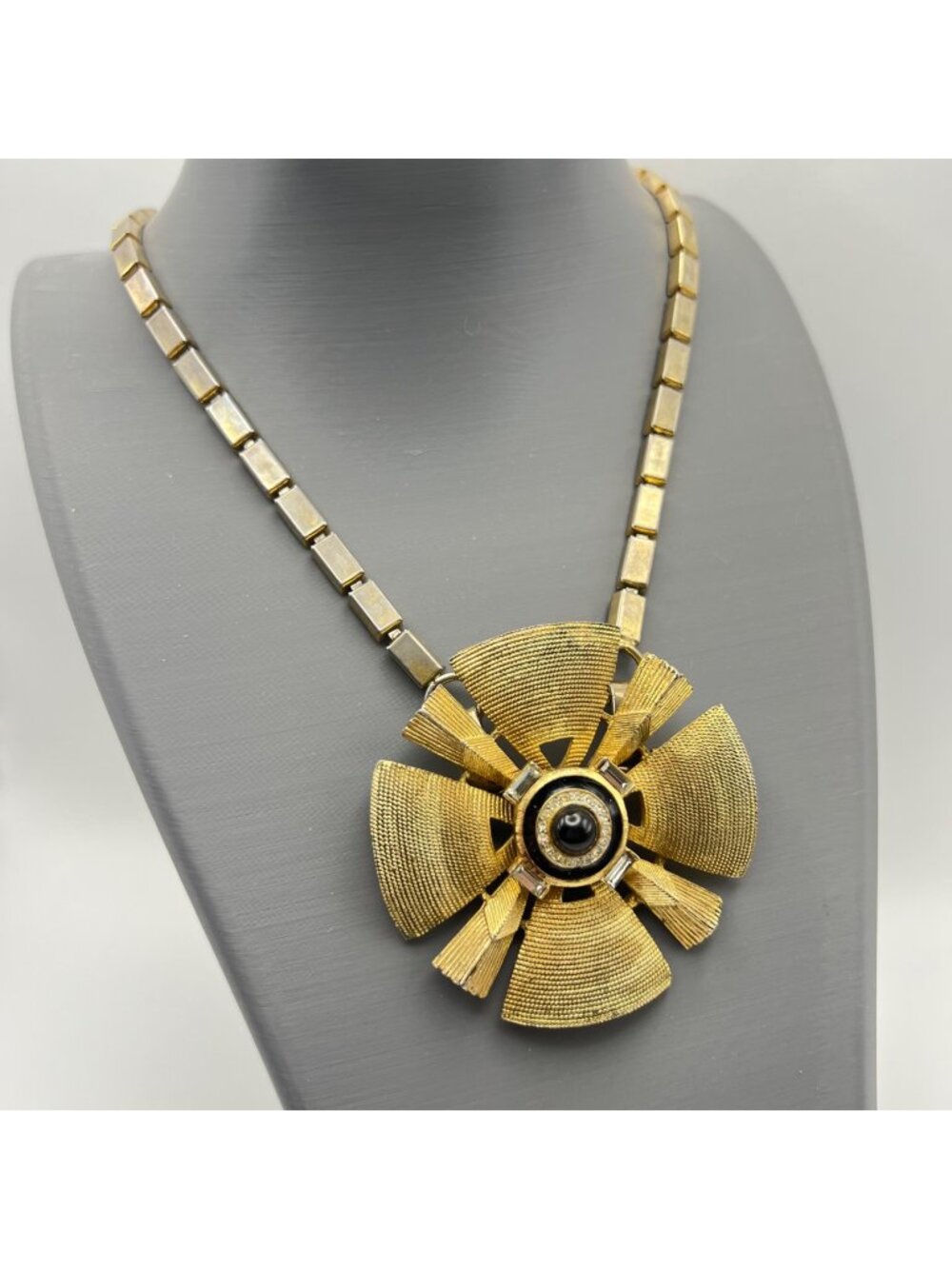 Vtg Maltese Cross Pendant Brooch Necklace 25" Black Glass Rhinestone Gold Tone